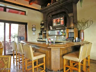 Photo #2: 6232065 Listing