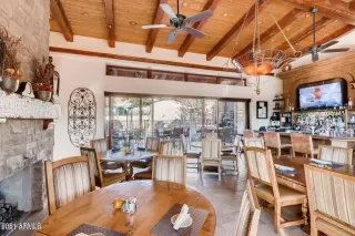 Photo #3: 6232065 Listing