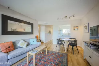 Photo #2: 6232127 Listing 