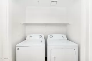 Photo #4: 6232212 Listing