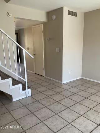 Photo #2: 6232242 Listing