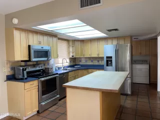 Photo #6: 6232336 Listing 