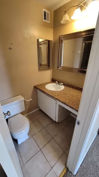 Photo #5: 6232402 Listing