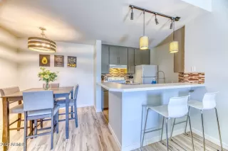 Photo #4: 6232472 Listing