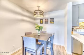 Photo #5: 6232472 Listing