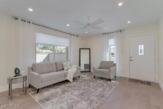 Photo #1: 6232487 Listing