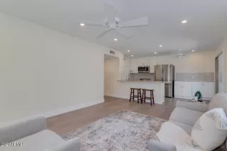 Photo #3: 6232487 Listing