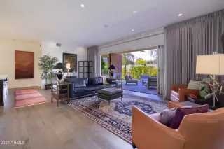 Photo #4: 6232609 Listing