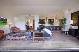 Photo #6: 6232609 Listing