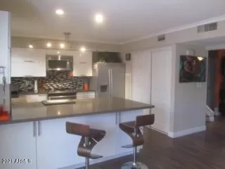 Photo #3: 6232623 Listing