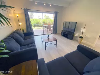 Photo #5: 6232716 Listing