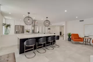 Photo #3: 6232839 Listing 