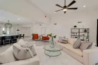 Photo #4: 6232839 Listing 