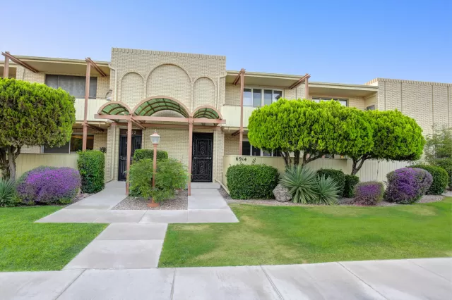 MLS: 6232842 Condo For Sale