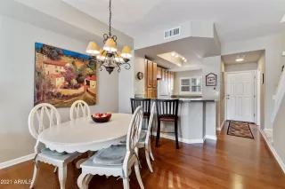 Photo #2: 6232890 Listing