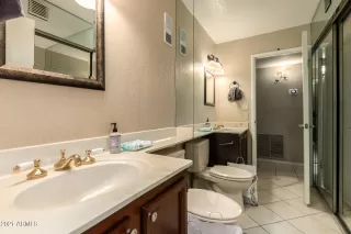 Photo #6: 6232899 Listing 