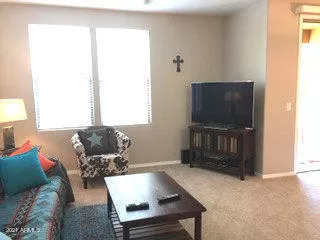 Photo #4: 6233003 Listing