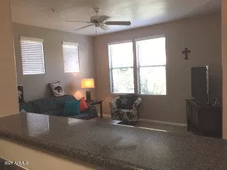 Photo #5: 6233003 Listing