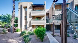 Photo #2: 6233231 Listing 