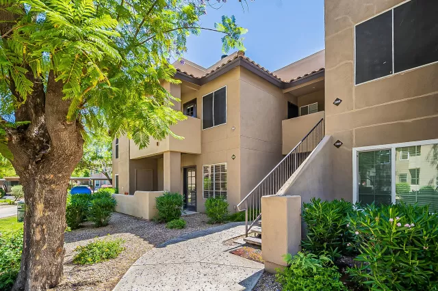 MLS: 6233261 Condo For Sale