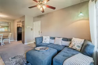 Photo #4: 6233261 Listing