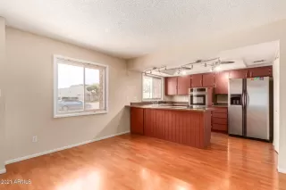 Photo #5: 6233303 Listing