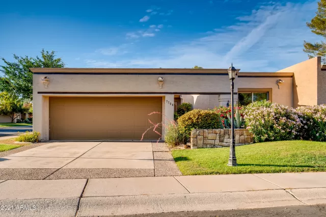MLS: 6233314 Condo For Sale