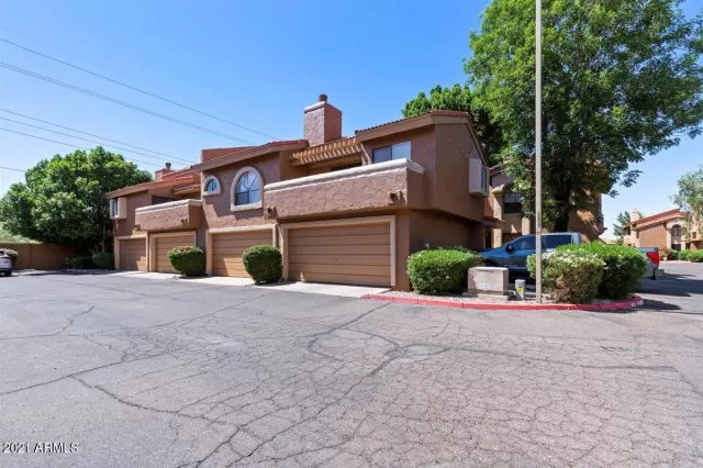 MLS: 6233473 Condo For Sale