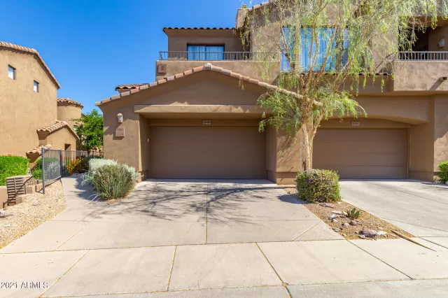 MLS: 6233528 Condo For Sale