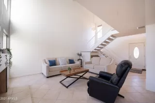 Photo #6: 6233600 Listing 