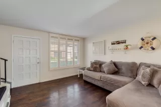 Photo #5: 6233642 Listing