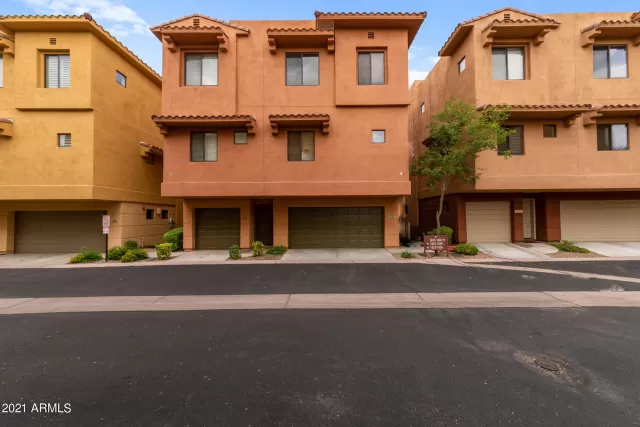 MLS: 6233804 Condo For Sale