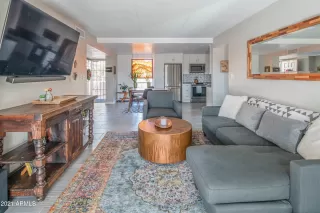 Photo #1: 6233946 Listing 