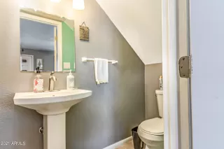 Photo #4: 6233951 Listing