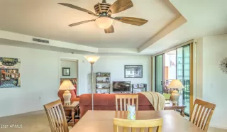 Photo #5: 6234002 Listing