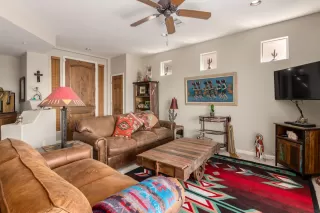 Photo #2: 6234006 Listing