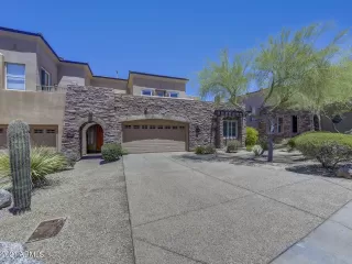 Photo #2: 6234121 Listing