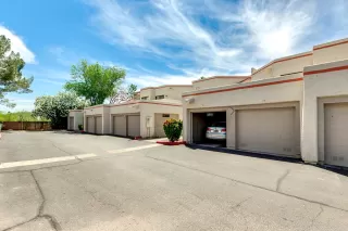 Photo #2: 6234129 Listing