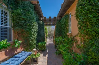 Photo #5: 6234160 Listing