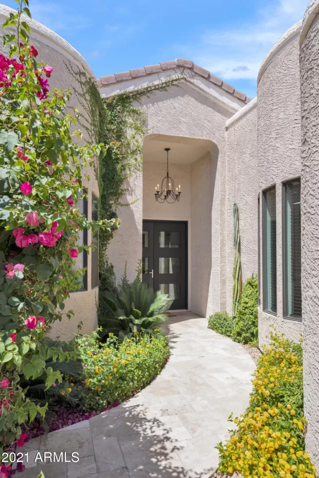 MLS: 6234273 Condo For Sale