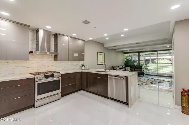 MLS: 6234365 Condo For Sale