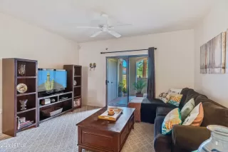 Photo #3: 6234437 Listing
