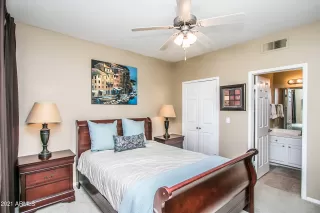 Photo #4: 6234561 Listing