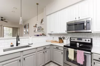 Photo #5: 6234623 Listing 
