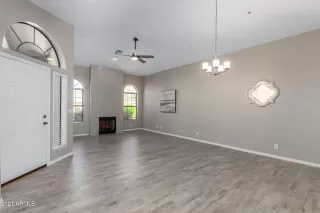 Photo #2: 6234795 Listing