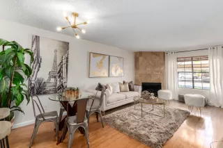 Photo #5: 6234812 Listing