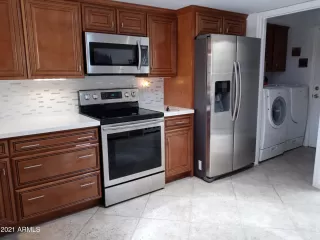 Photo #5: 6234875 Listing