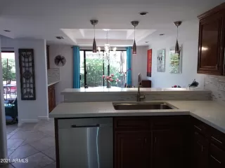 Photo #6: 6234875 Listing