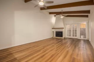 Photo #6: 6234973 Listing