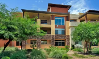 Photo #2: 6234992 Listing